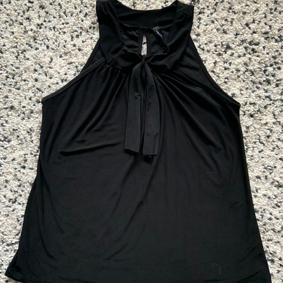 Black sleeveless tie-neck blouse - Picture 2 of 6